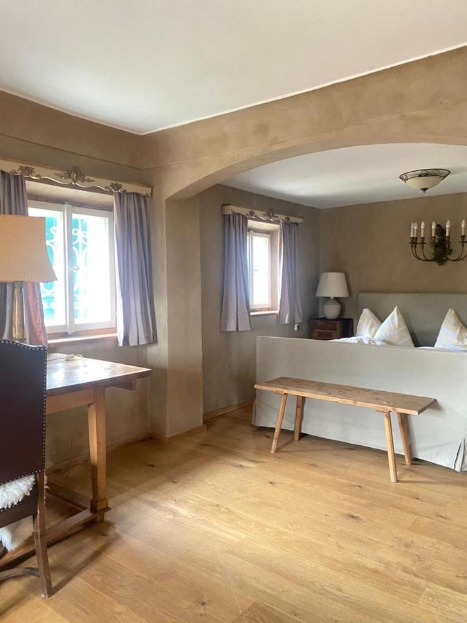 Privatzimmer In 400 Jahre Alten Bauernhaus Niederalm Luaran gambar